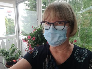 Kasvomaskin käytön harjoittelua töiden alkaessa