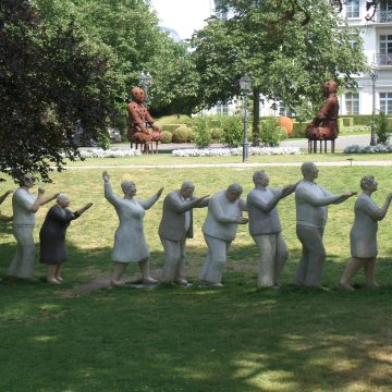 Omaa maailmankuvaa laajentamassa